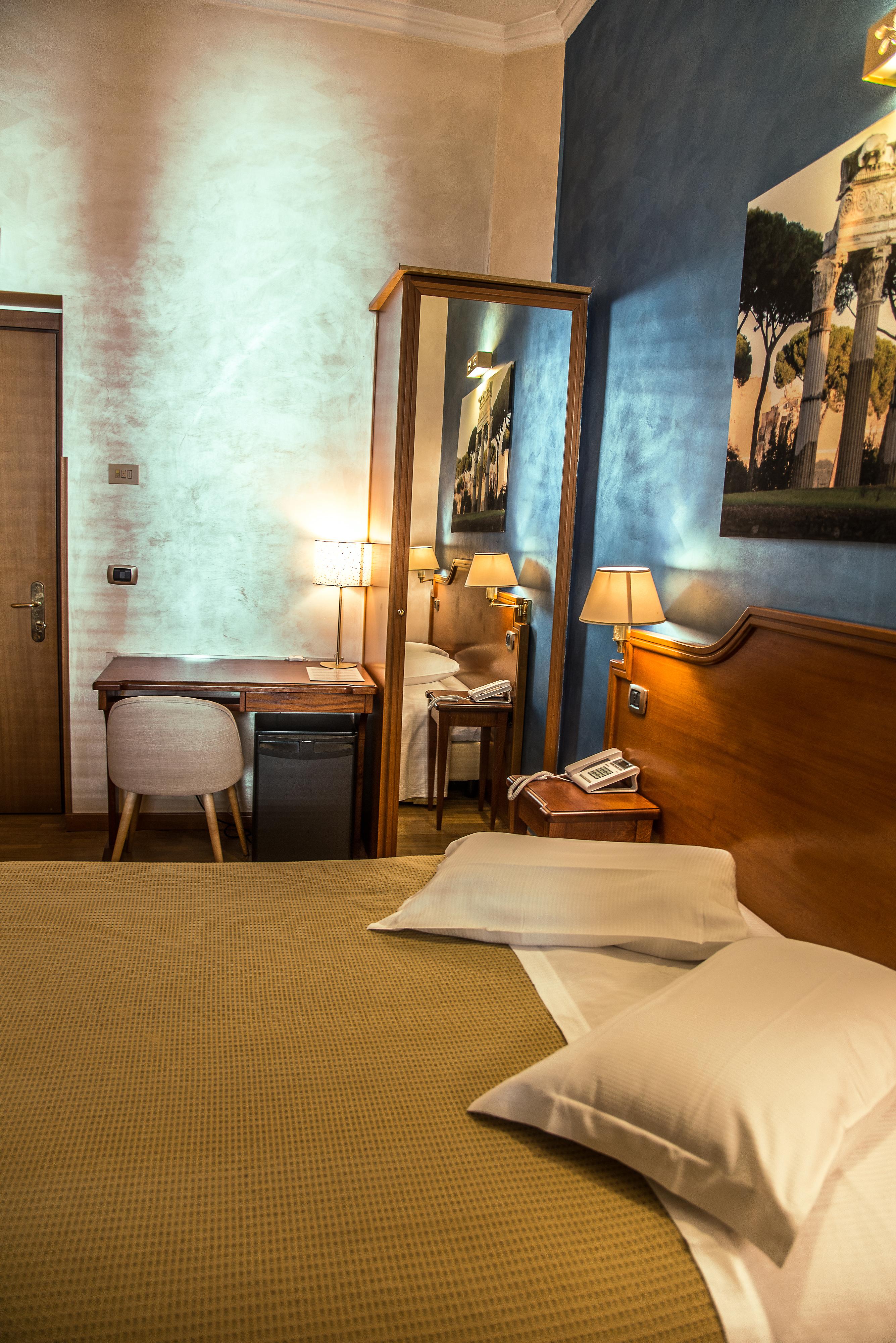 רומא Hotel Kent מראה חיצוני תמונה